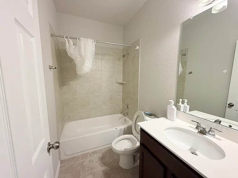 1009 Valley View Dr — Photo 21