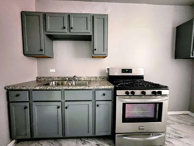 7801-03 S Marshfield Ave #1N — Photo 12