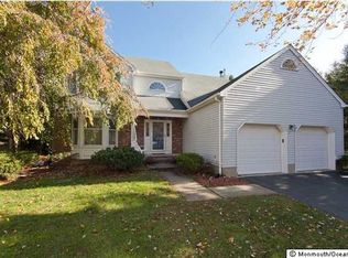 73 Meadow Dr, Shrewsbury, NJ 07702