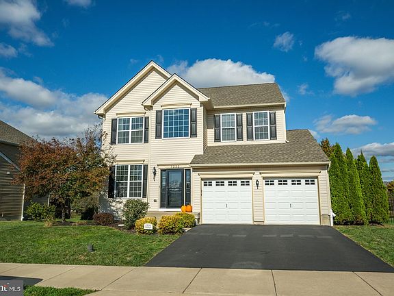 3rd image of 1222 Hockley Dr