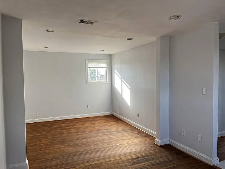 3900 D St SE #301 — Photo 4
