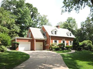 206 Navajo Rd, Pittsburgh, PA 15241