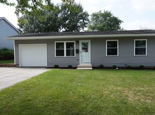 301 Mac Gregor Rd, Lockport, IL 60441