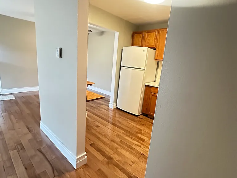 9S240 Lake Dr #108-BLDG17B — Photo 10