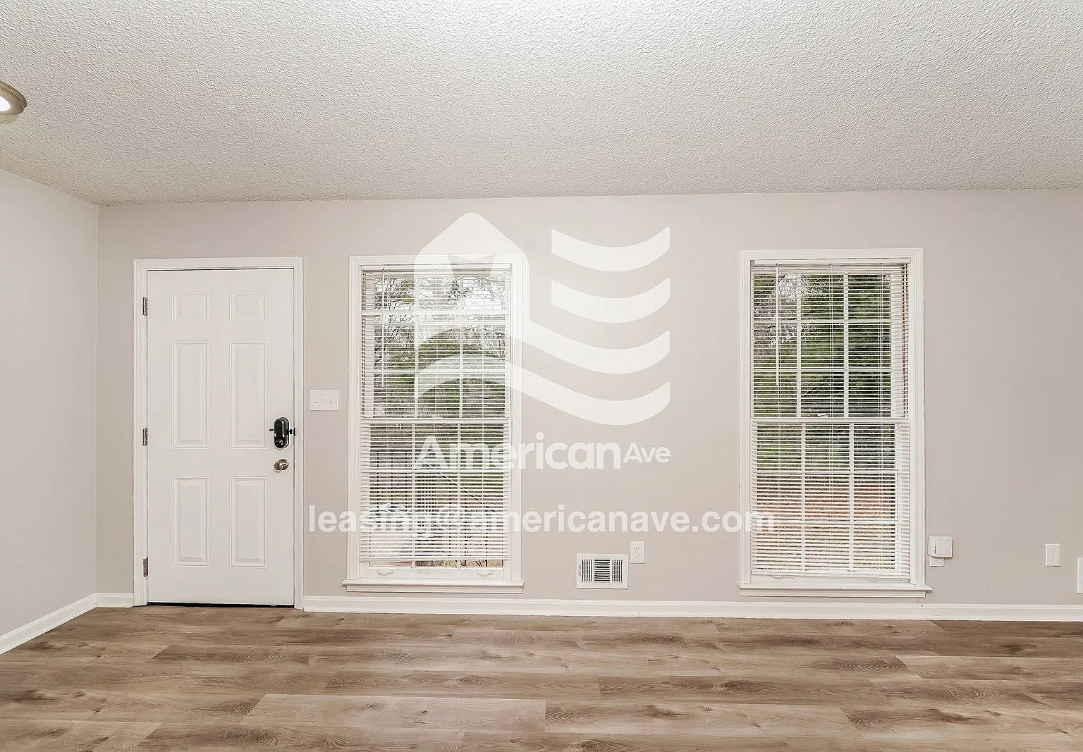 3 bed, 2.0 bath, 1398 sqft, $1,475 — Photo 3