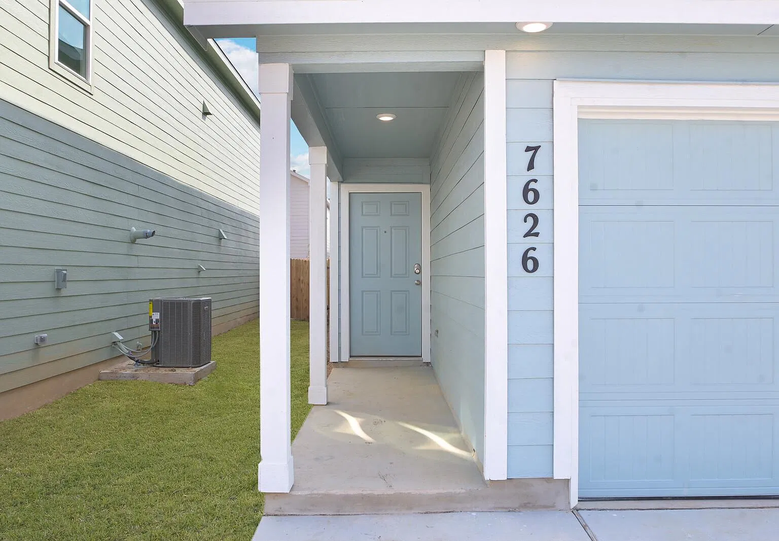 4 bed, 2.5 bath, 1530 sqft, $1,625 — Photo 2