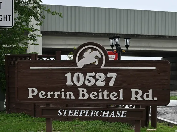 10527 Perrin Beitel #C-214, San Antonio, TX 78217