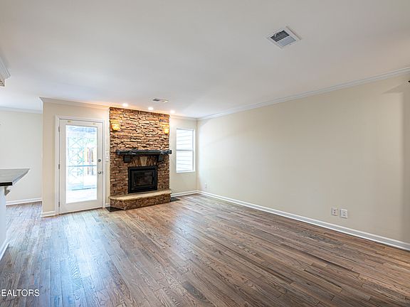 5th image of 7709 Wilmington Dr