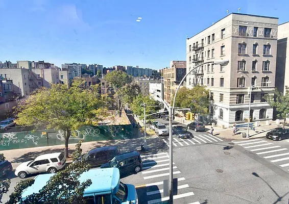 Rented by Bohemia Realty Group | media 24