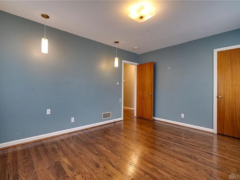 314 Beverly Pl — Photo 20