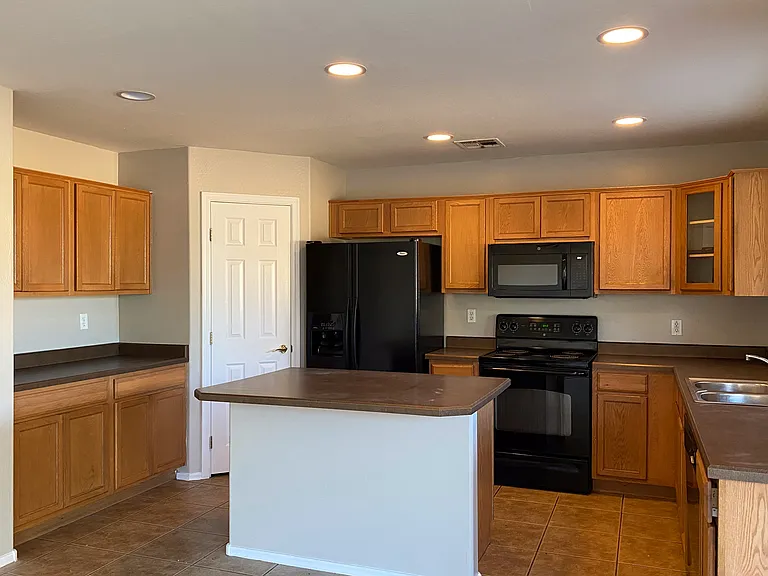 3762 W South Butte Rd — Photo 4