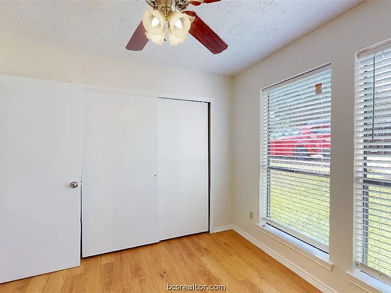 1005 Spring Loop #C — Photo 12