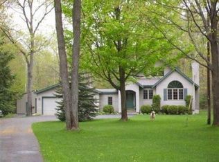 5122 Club House Trl, Gaylord, MI 49735