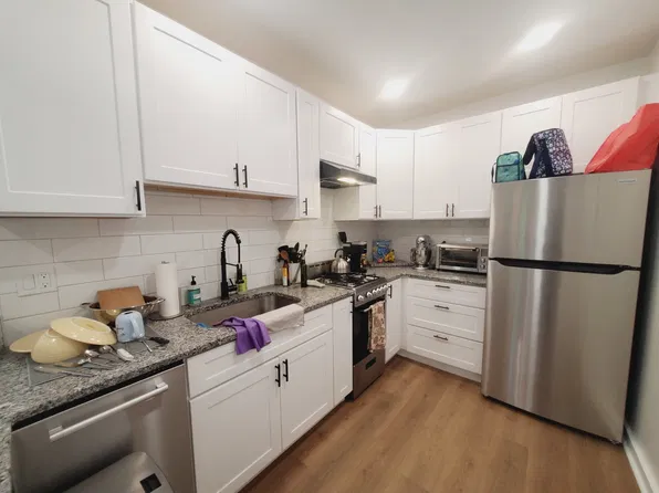 66 Highland Rd APT 2, Stamford, CT 06902