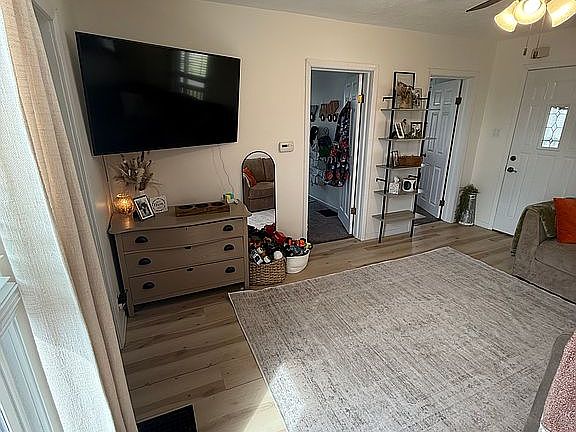 5th image of 1520 7th Ave