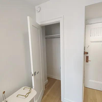 Rented by Palladium Property Group | media 7