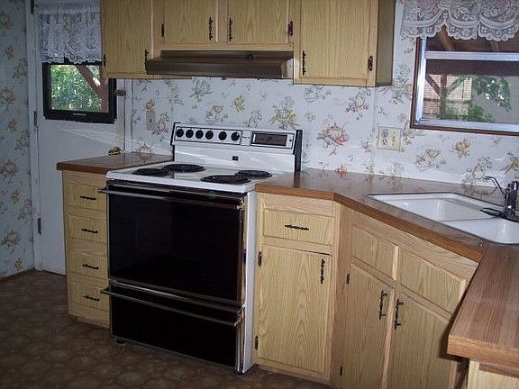 3rd image of 29 N Sunset Dr