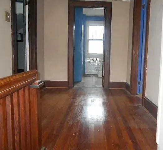 3 bed, 1.5 bath, 1630 sqft, $1,295 — Photo 3