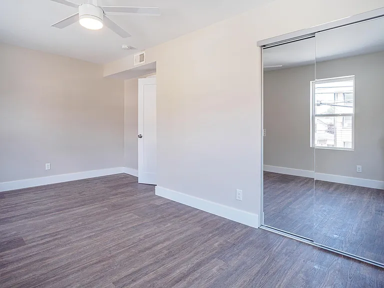 207 Ford St #2 — Photo 6