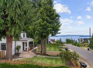 4413 SW 102nd St, Seattle, WA 98146
