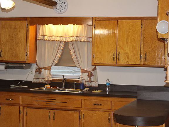 5th image of 10232 S Avenue G