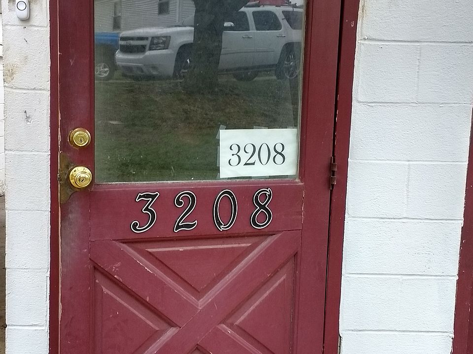 1st image of 3208 Crystal Ave