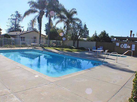 4th image of 405 Giannotta Way