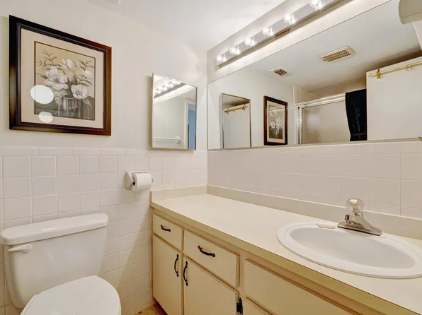 950 S Kanner Highway #Th-128, Stuart, FL 34994