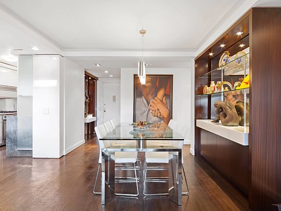 2nd image of 10 W 66th St APT 18B