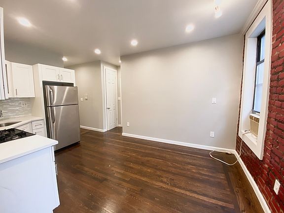 3rd image of 541 W 150th St #2