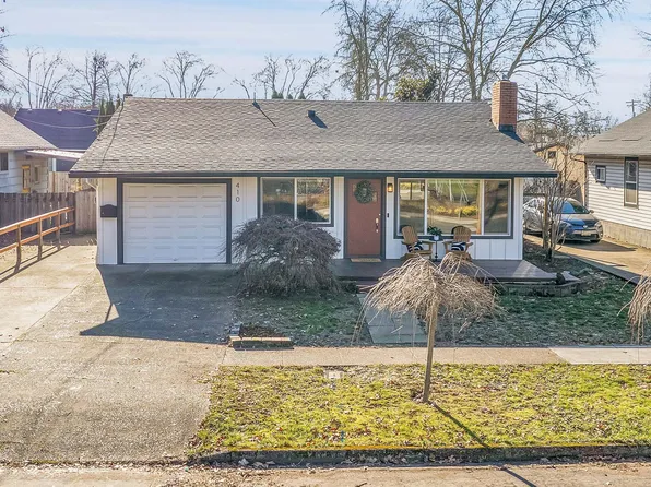 410 E 5th St, Newberg, OR 97132
