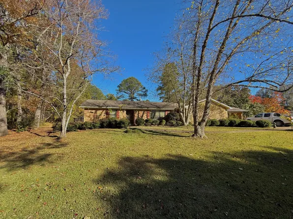 63 E Gum Ave, Eupora, MS 39744