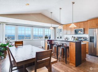 2605 Rucker Ave APT 301, Everett, WA 98201