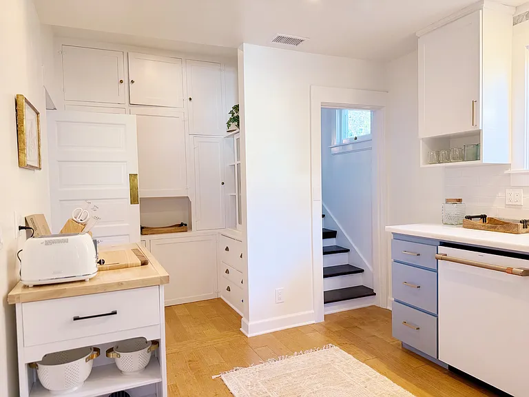 426 E Valerio St — Photo 5