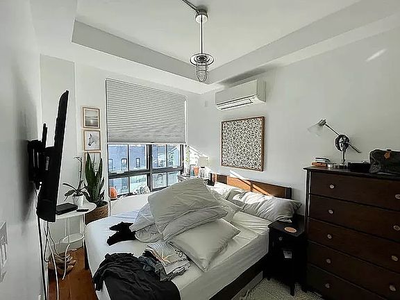 3rd image of 22 Ford St #6G