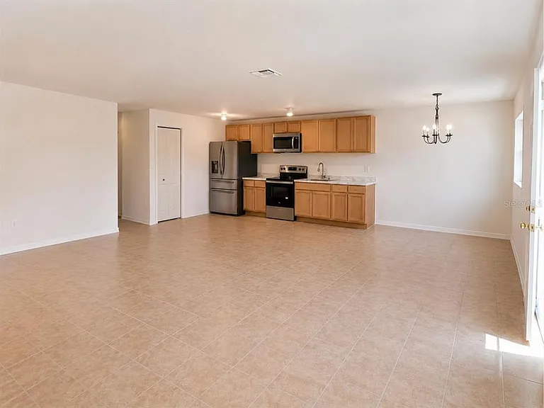 301 Clark St #2 — Photo 5
