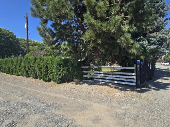 261 Ransier Rd, White Swan, WA 98952