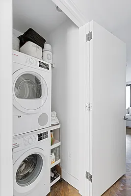 Sold by Compass | media 21