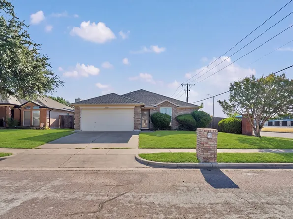 6700 Daffodil Ct, Fort Worth, TX 76137