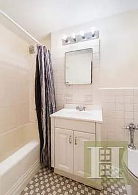 Rented by Halstead Real Estate | media 11