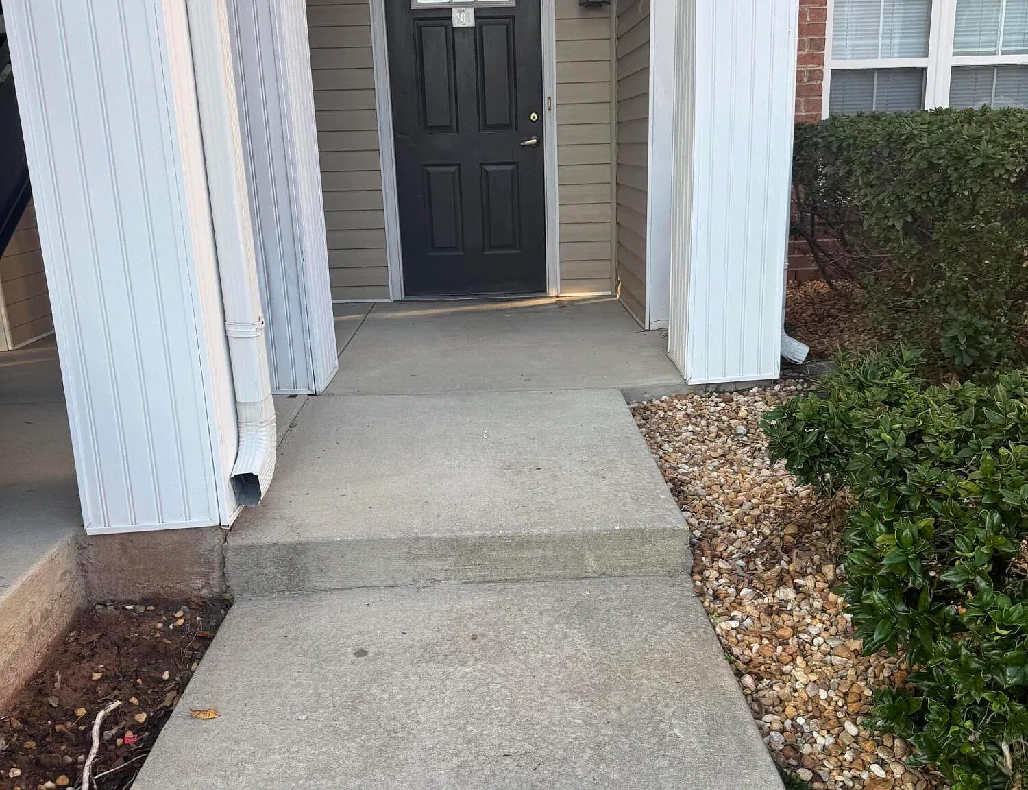 2 bed, 2.0 bath, 1231 sqft, $1,650 — Photo 1