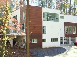 70 Burdette Rd, Sandy Springs, GA 30327