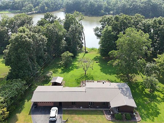 5th image of 8 Lakedale Dr
