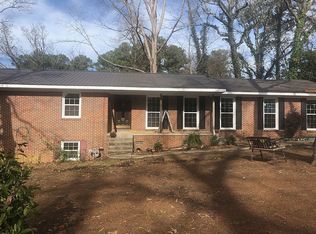 2000 Dover Bay Ct, Northport, AL 35473