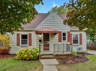 1905 S Adams St, Appleton, WI 54915