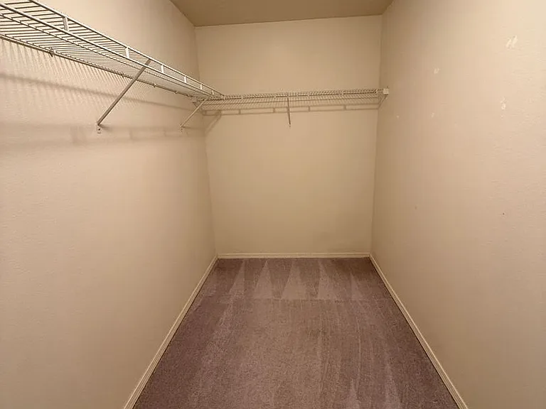 169 W Tehuti Ct — Photo 2