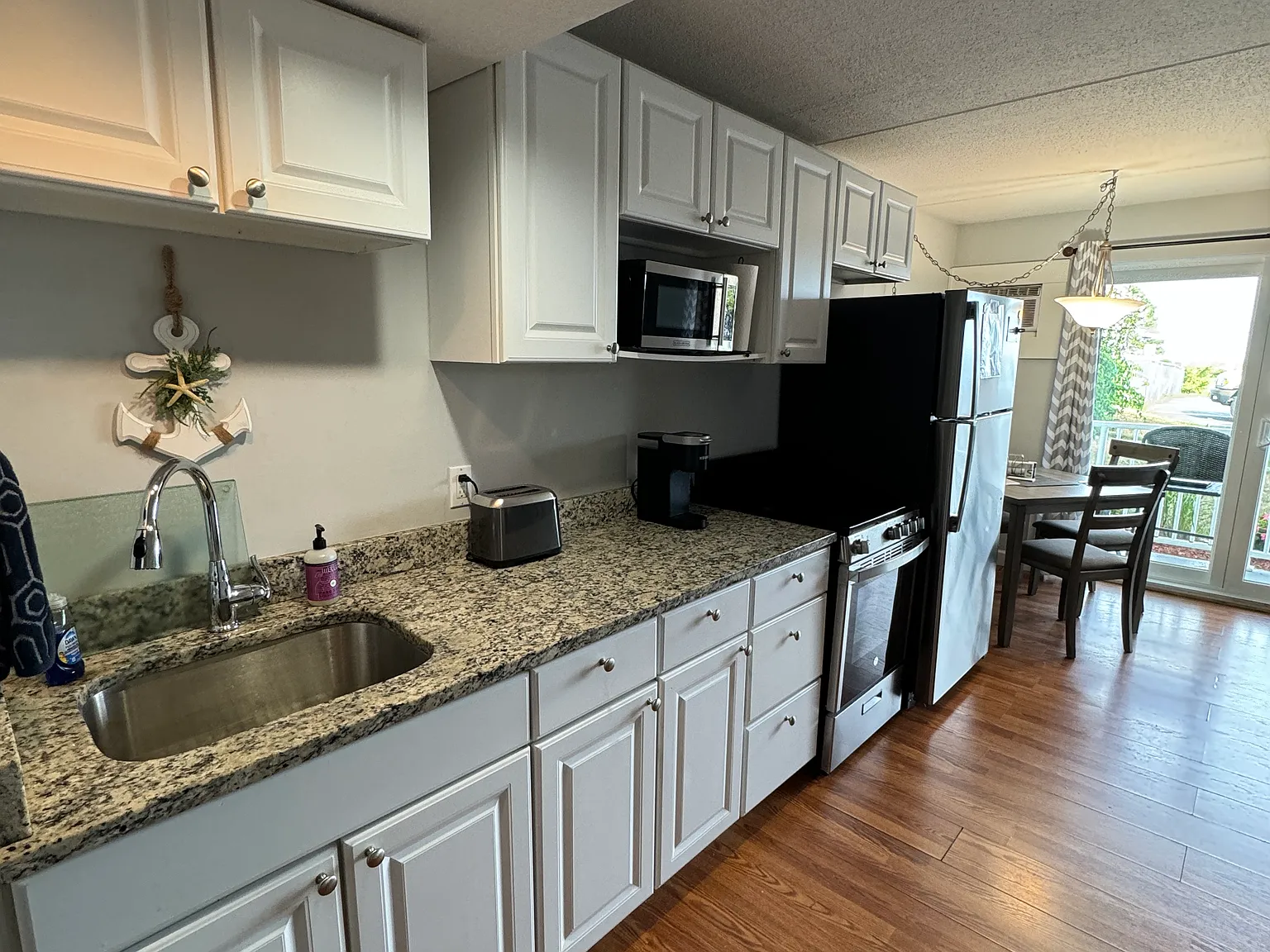 1 bed, 476 sqft, $1,800 — Photo 3