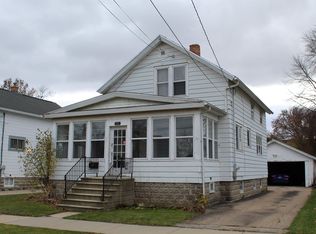 343 W 12th Ave, Oshkosh, WI 54902