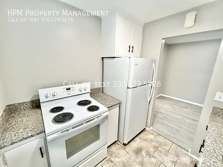 893 S Green Rd #2 — Photo 6