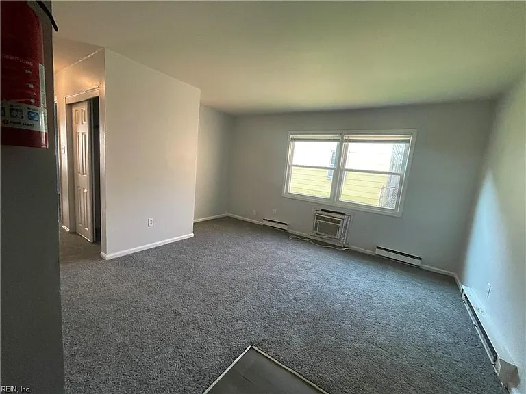 243 Maryland Ave #A — Photo 5